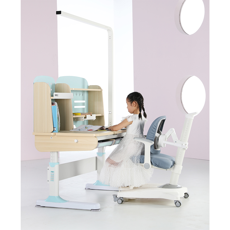 BesTV Jiahuizi 60 Desk Lamp